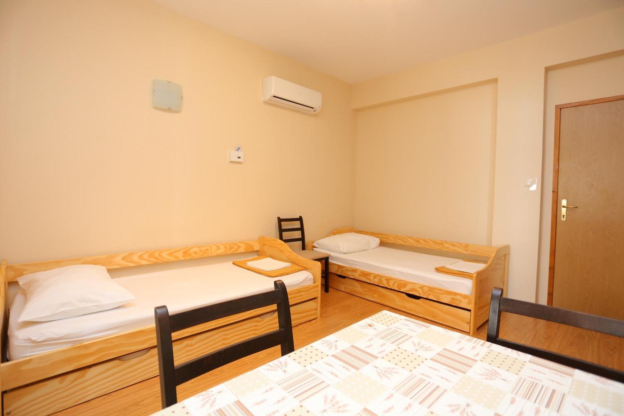 Apartments By The Sea Nemira, Omis - 17039 Tice Zimmer foto
